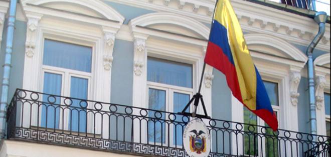 Ecuador designa a siete nuevos embajadores y acepta renuncia de otros dos
