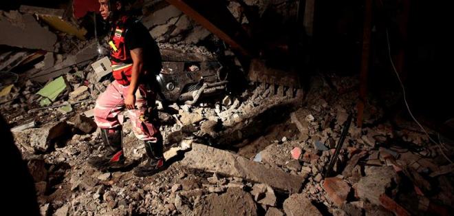 Pedernales: avanza proceso de demolición de edificaciones afectadas por terremoto