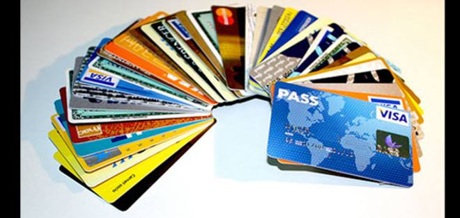 Planes de recompensa que ofrecen las tarjetas de crédito ahora tendrán costo