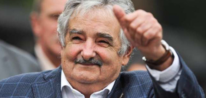 José Mujica: a los que les gusta mucho el dinero hay que echarlos de política