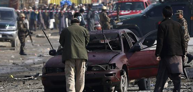 Al menos un británico y cinco afganos muertos en atentado suicida en Kabul