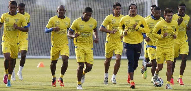 Ecuador listo para su juego ante El Salvador