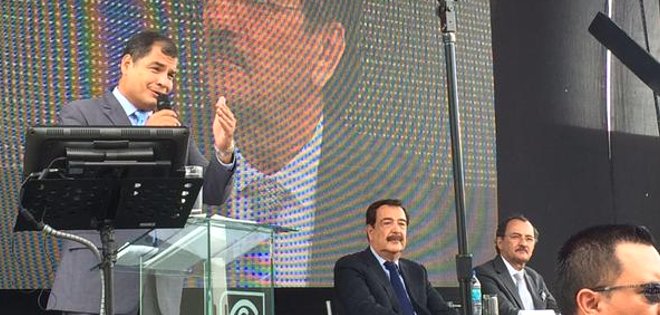 Correa y Nebot coinciden en inauguración de edificio de la Contraloría en Guayaquil