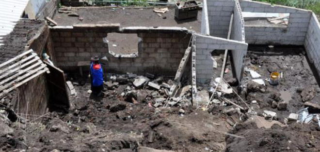 Fuertes lluvias en Ambato destruyeron una casa