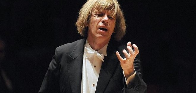 Muere en pleno concierto en Suiza el director de orquesta israelí Yinon