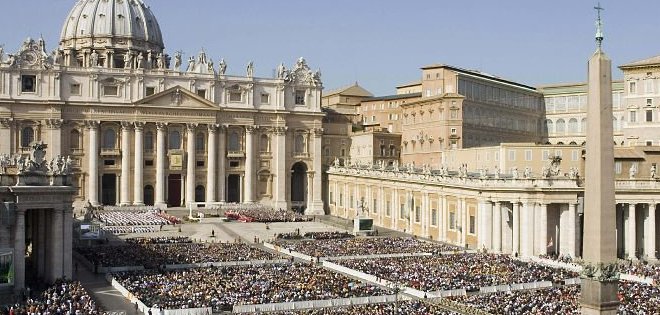 Unos seis millones de fieles en el Vaticano en 2014