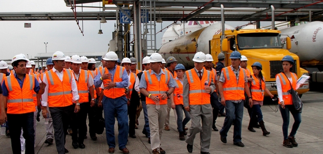 Vicepresidente inauguró terminal de gas licuado de petróleo en El Chorrillo