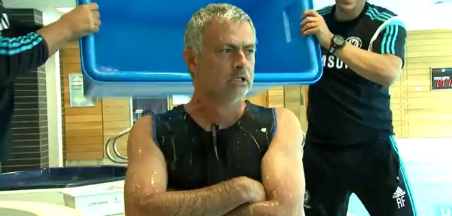 Mourinho aceptó el reto del &quot;Ice Bucket Challenge&quot;