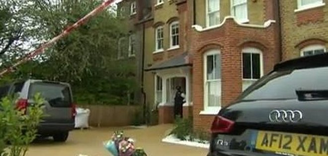 Madre es acusada de asesinar a sus 3 hijos en Londres
