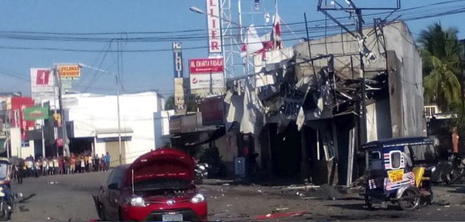Al menos un muerto y 48 heridos por un coche bomba en el sur de Filipinas