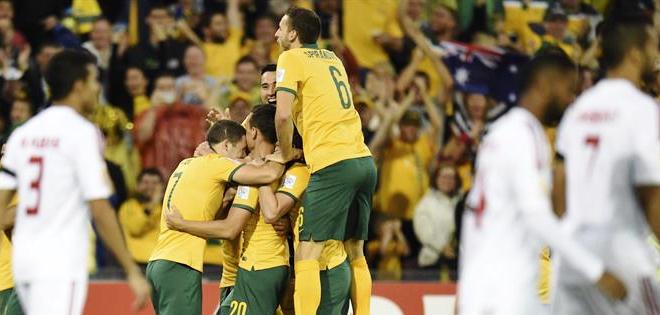 Australia se mete en &#039;su&#039; final con un inicio arrollador