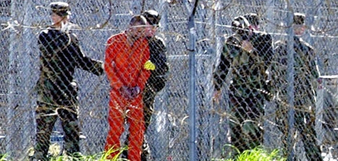 EE.UU. devuelve a su país a cuatro afganos detenidos en Guantánamo