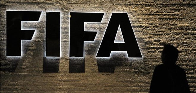 FIFA ordena devolver los relojes de lujo regalados por la CBF