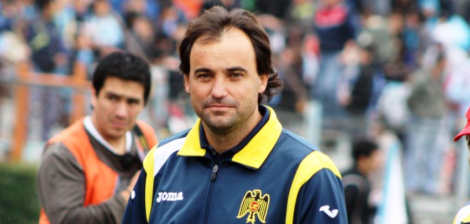 José Luis Sierra será el nuevo entrenador del Colo Colo