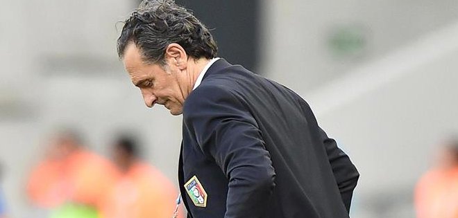 Prandelli anuncia su dimisión como seleccionador italiano
