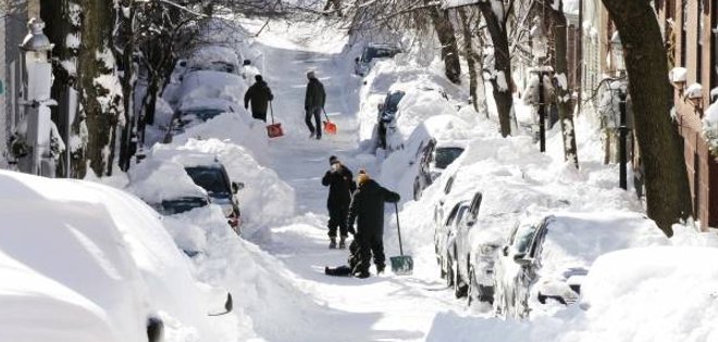 El noreste de EE.UU. se refuerza para tormenta de nieve colosal