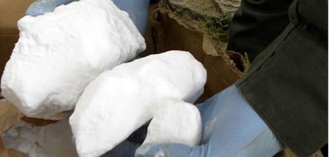Ecuador decomisa 1,8 toneladas de cocaína y detiene a cinco colombianos