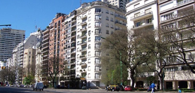Se entrega hombre que disparó desde su apartamento en Buenos Aires