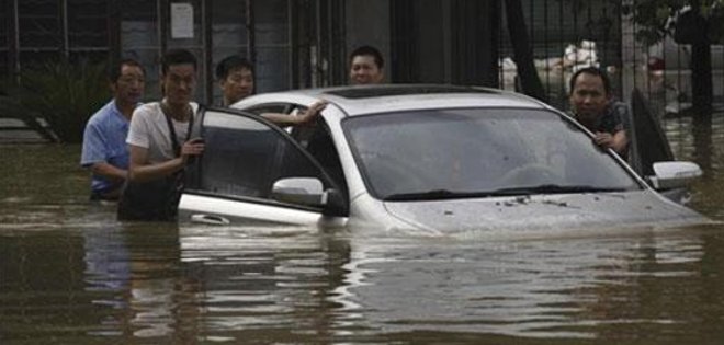 Al menos 10 muertos en el sur de China debido a las fuertes lluvias