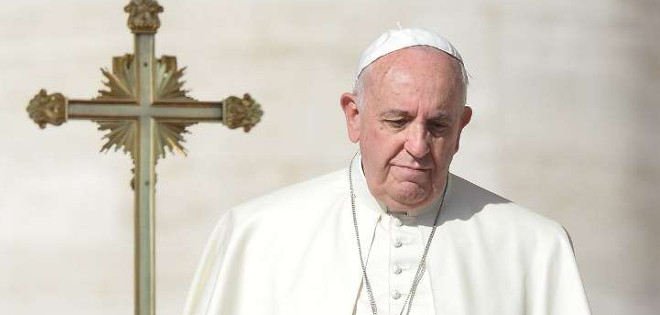 El papa abre su primera asamblea en medio de divisiones sobre el modelo de familia