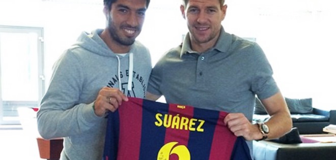 Suárez se reencuentra en Liverpool con sus excompañeros