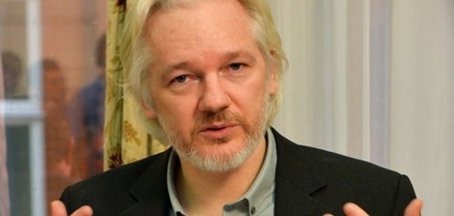 Assange cumple tres años en la embajada de Ecuador en Londres