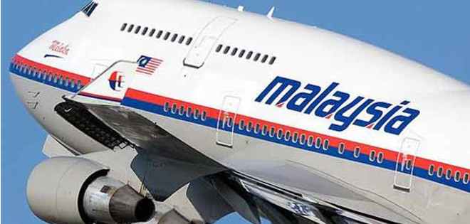 Un avión de la compañía Malaysian Airlines se estrella en Ucrania con 295 personas a bordo