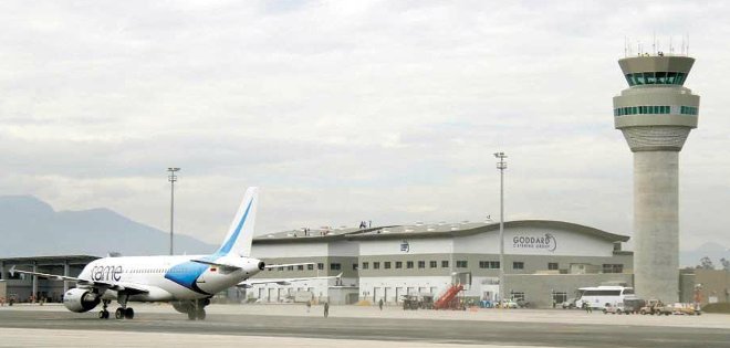 Nuevo aeropuerto de Quito registró 100.000 operaciones desde apertura en 2013
