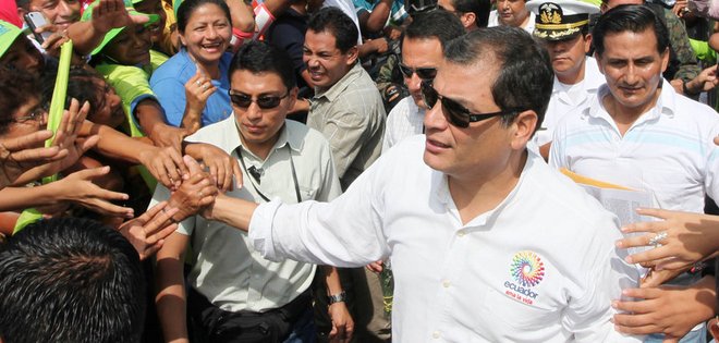 Ratifican a Correa como presidente de Alianza PAIS