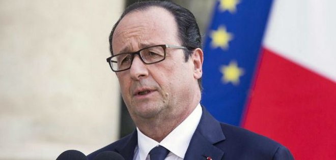 Hollande pide al Consejo Constitucional que examine su nueva ley de espionaje