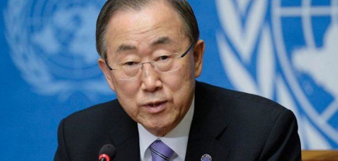 Ban Ki-moon, de gira por países afectados por ébola, llega a Liberia