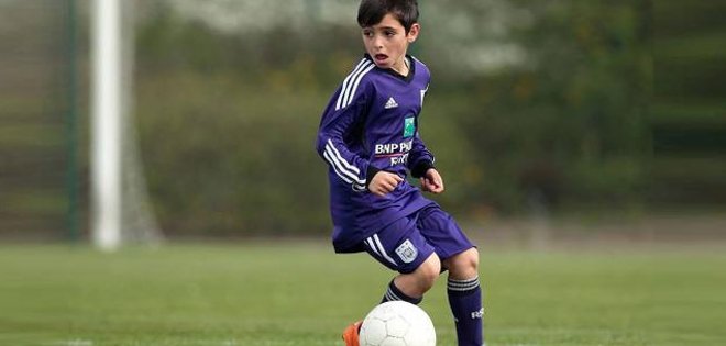 Pequeño crack de 9 años ya es comparado con Messi