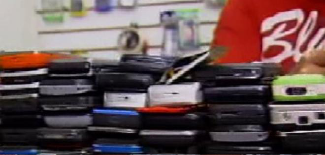 Vendedores no temen nueva norma de registro de celulares