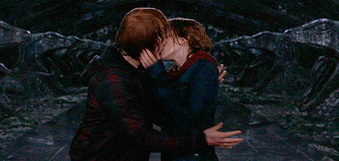 Rupert Grint confesó que fue &#039;difícil&#039; besar a Emma Watson en Harry Potter