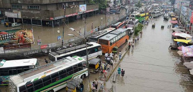 Al menos 37 muertos por lluvias en el noreste de la India
