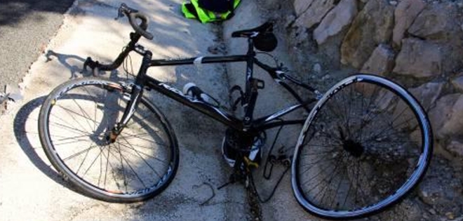 Ciclistas exigen justicia ante muerte de compañero en Quito