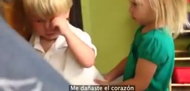(VIDEO) Tierna discusión entre niños que termina con un &#039;corazón roto&#039;
