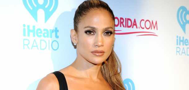 Jennifer Lopez promoverá su herencia latina en serie