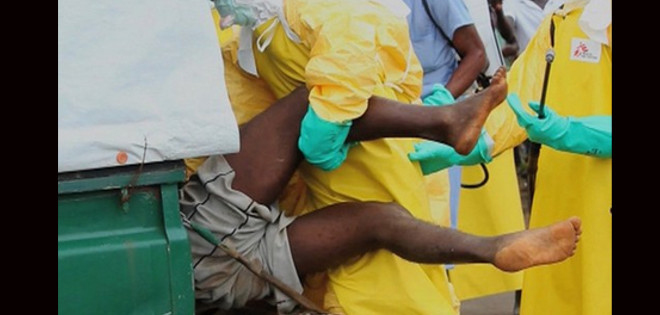 La huida de un enfermo de ébola en Liberia mientras lo persiguen