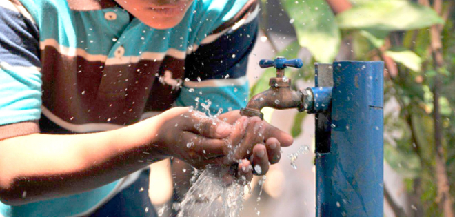 Servicio de agua potable será interrumpido en 24 barrios de Quito