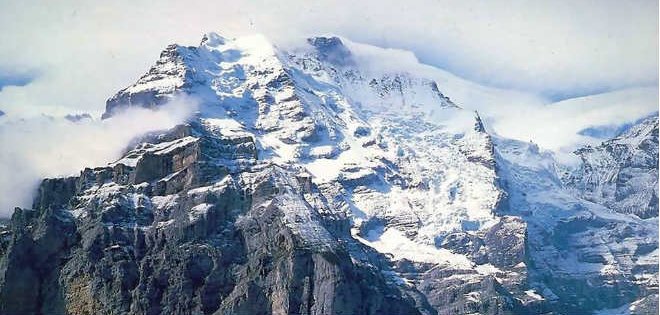 Encuentran restos de montañistas desaparecidos desde 1970 en Suiza