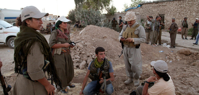 Mueren 35 yihadistas en bombardeo cerca de Mosul, entre avance fuerzas kurdas