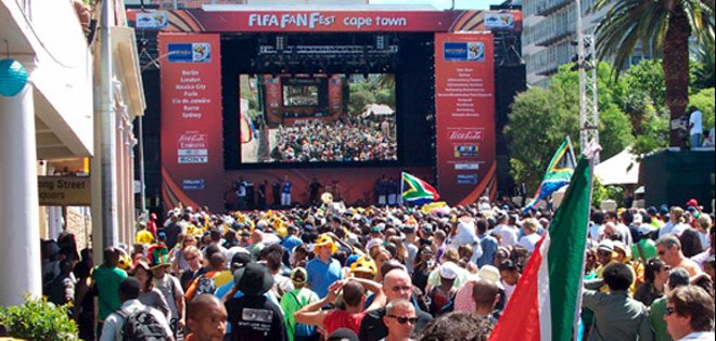 Todas las sedes del Mundial Brasil 2014 tendrán &quot;Fan Fest&quot;