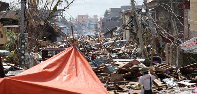 Un mes del tifón en Filipinas: más de 6 millones de niños sufren sus consecuencias