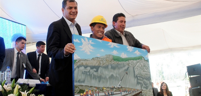 Correa: “Quito tiene las mejores vías de acceso de toda la región”