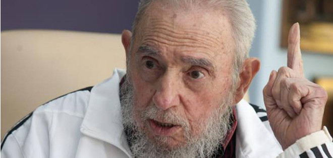 Fidel Castro ofrece a EE.UU. colaboración de Cuba en la lucha contra el ébola