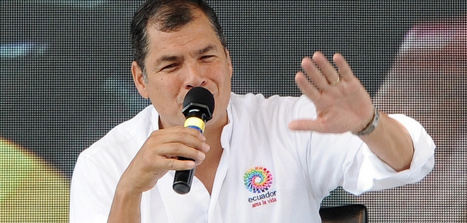 Correa busca erradicar los trámites &quot;absurdos&quot;