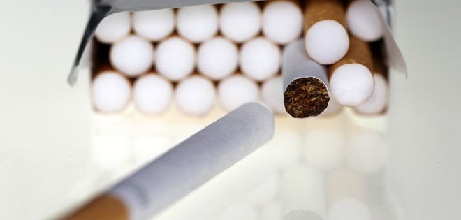 Francia, primer país europeo en adoptar el paquete de tabaco neutro
