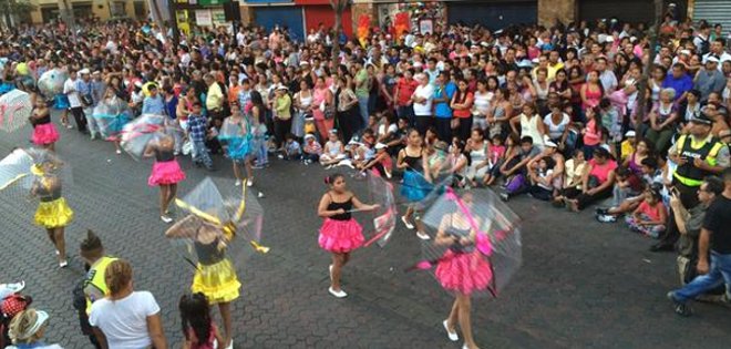 Guayaquil Celebró sus fiestas patronales con desfile cívico cultural