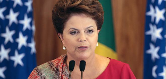 Rousseff cierra campaña radio acusando a opositores de hacer promesas vacías